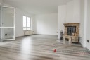 Frisch renoviert! Wohnung mit Kamin, EBK und 2 TG-Stellpltzen in Idstein